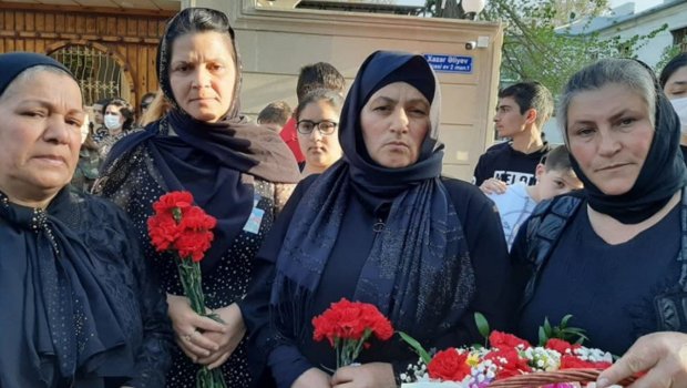 Şəhid anası İlham Əliyevi iftar süfrəsinə dəvət etdi - FOTO