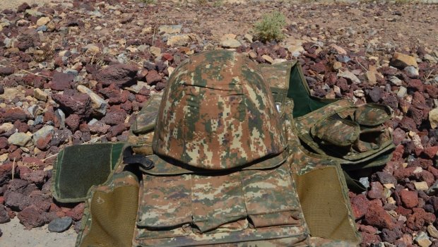 Ermənistandan daha bir rəzalət - 71 hərbçisini qeydiyyatsız dəfn etdi