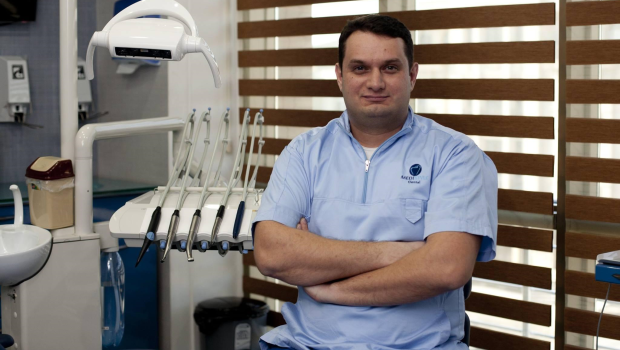 Həbs edilən baş həkim Oqtay Şirəliyevin qohumudur - FOTO