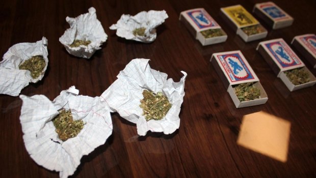 Polis Bakıda əməliyyat keçirdi - Narkotacirlər saxlanıldı - VİDEO 