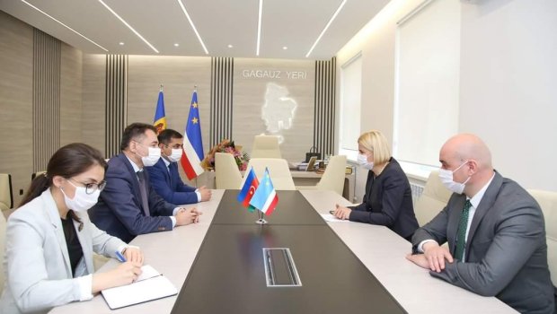 Qaqauzun rəhbəri İrina Vlax Azərbaycana gələcək – SƏFİRLƏ GÖRÜŞDÜ - FOTOLAR