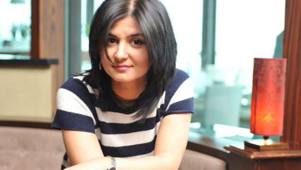 Aysel Əlizadədən erotik ŞEİR - ''Dodaqlarımı dodaqlarının arasında yatırardın...''