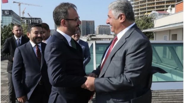 Türkiyəli nazir Azad Rəhimovun vəfatından yazdı: “Azərbaycanın və ölkəmizin başı sağ olsun”