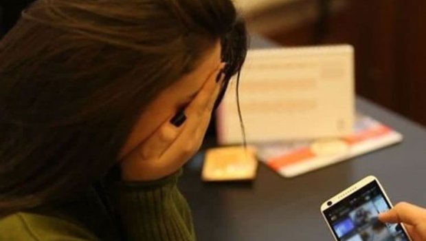 Qadını şantaj edib bilərzik və üzüyünü əlindən aldı - Şəkidə Ağılasığmaz HADİSƏ 