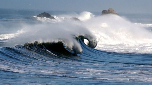 Xəzərdə dalğanın hündürlüyü 4.5 metrə çatıb - FAKTİKİ HAVA