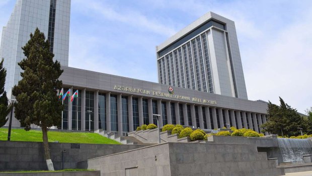 Milli Məclisin korrupsiya ilə mübarizə komitəsindəki DEPUTATLARIN KORRUPSİYASI 