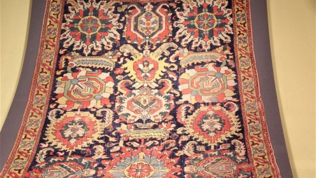 XVIII əsrə aid olan Qarabağ xalçası Azərbaycana qaytarıldı - FOTO