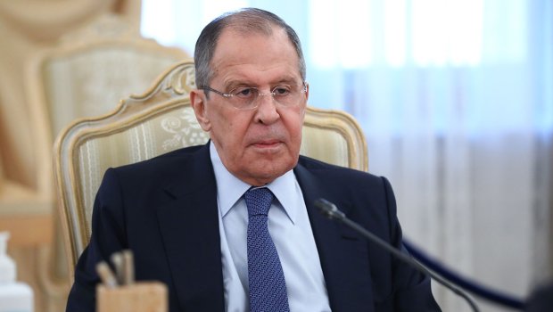 Lavrov İrəvanda ermənilərə dərs keçdi: “Sülh prosesi çoxdan başlayıb, hər şeyi siyasiləşdirməyin”
