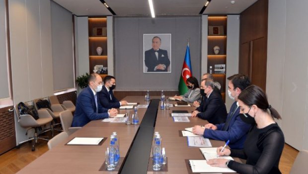 Ceyhun Bayramov “TRACECA”nın Baş katibi ilə görüşdü