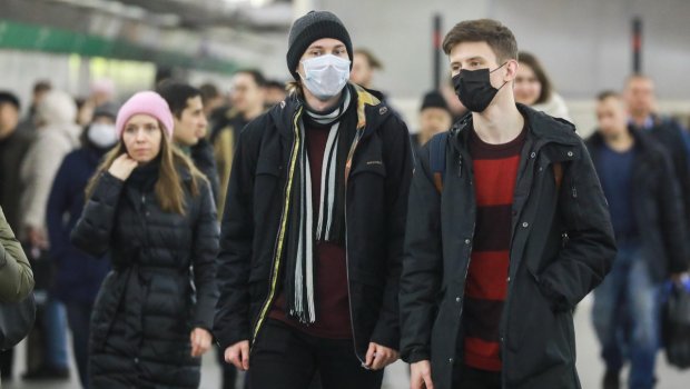 Bu ölkədə küçədə maska taxmamağa icazə verildi