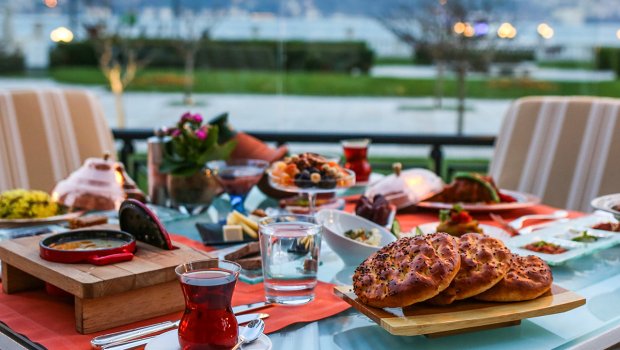 Ramazanın 25-ci gününün duası: İmsak və İftar vaxtı - FOTO