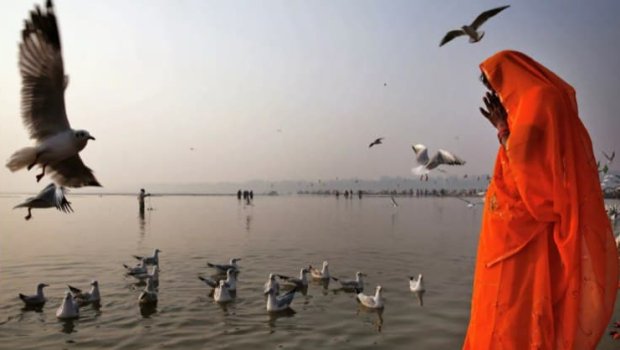 Hindistanda 96 nəfərin cəsədi Qanq çayından çıxarıldı