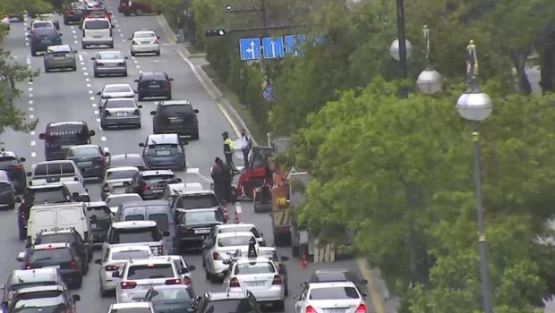 Bakıda bu yolda təmir gedir – TIXAC YARANDI