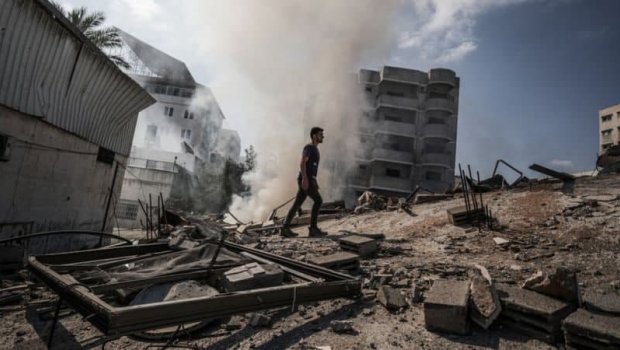 İsrail Qəzzada xarici medianın yerləşdiyi binanı dağıtdı