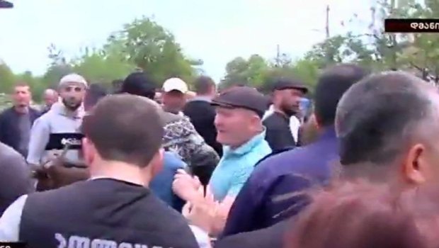 Dmanisidə situasiya yenidən gərginləşdi - Azərbaycanlıların etirazı başladı - VİDEO