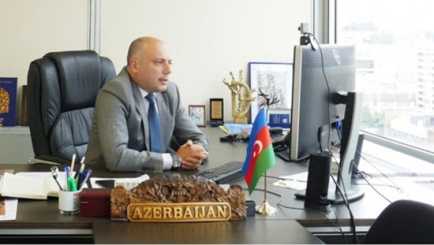 Mədəniyyət naziri Anar Kərimovun BU FOTOSU hamını təəccübləndirdi