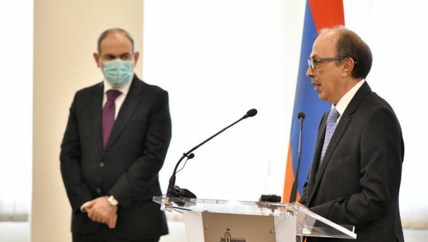 Ermənistan Xarici İşlər Nazirliyi Paşinyandan narazıdır - Ayvazyanın istefası