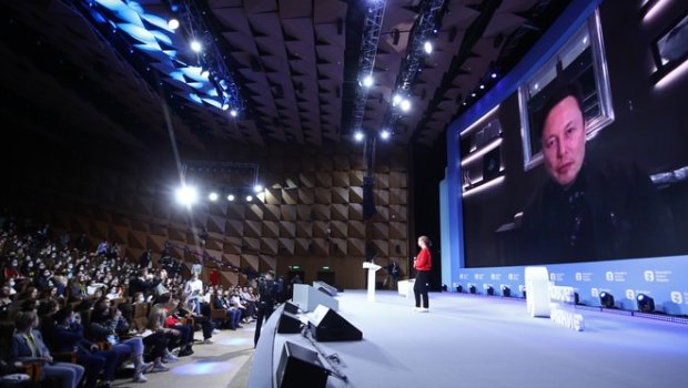 İlon Mask Tanrıya inanırmı? - “Dindar deyiləm, ancaq ...”