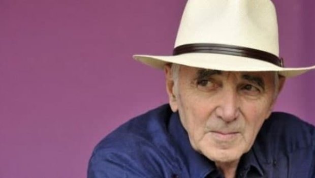 Azərbaycanda fransalı müğənni Şarl Aznavurun büstü qoyuldu - FOTO