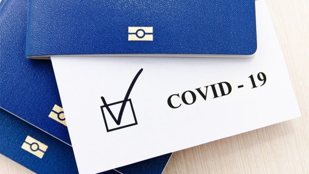 Şahmar Mövsümov COVİD pasportunun fotosunu paylaşdı - FOTO