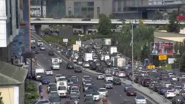 Bakının bu küçələrində sıxlıq var – SİYAHI