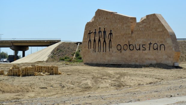 Qobustanda kənd sakinlərinin şikayətləri dinlənildi - FOTO