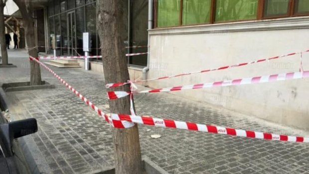 Bakıda yaşayış binasında ölüm saçan təhlükə - Xilasedicilər çağırıldı 