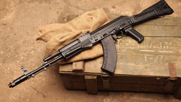 Azərbaycan əsgəri özünü güllələdi