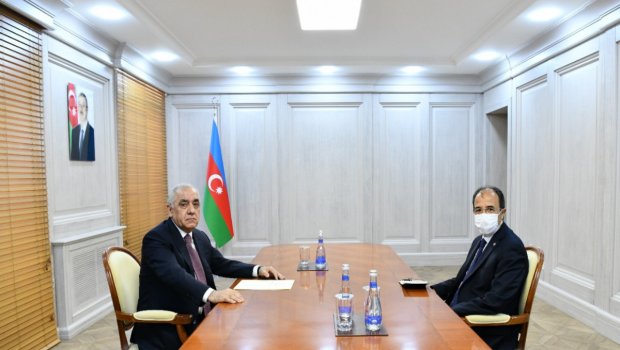 Əli Əsədov Türkiyə səfiri ilə görüşdü