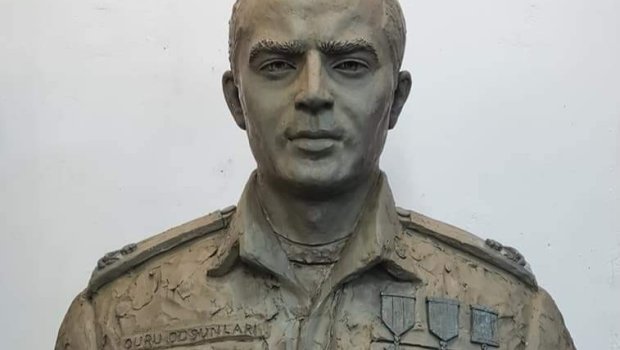 Vətən Müharibəsi qəhrəmanının büstü hazırlandı - FOTOLAR