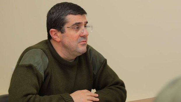 Arayik Arutyunyan yenə Qarabağın “müstəqilliyindən” danışdı