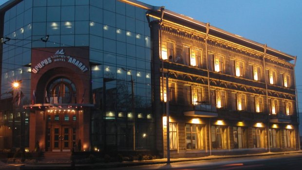 “Ararat” mehmanxanasında GÖRÜŞ - Minaların “qara xəritəsini” tərtib edən rus mayoru kimdir?