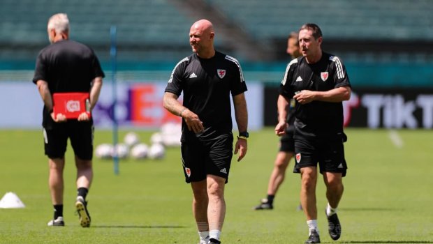 Uels millisinin Bakıda oyun öncəsi son məşqi - FOTO