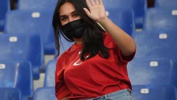 Avro-2020-nin xanım azarkeşləri - FOTO