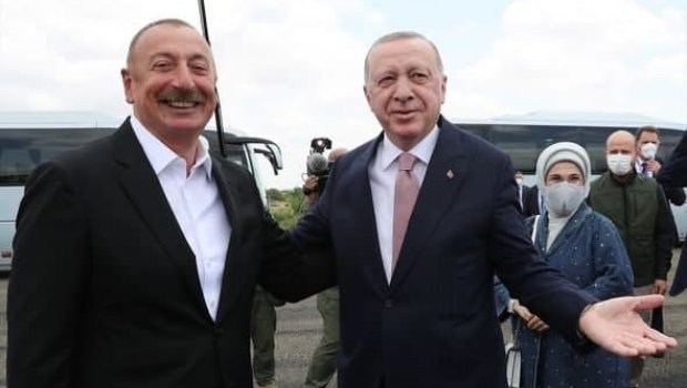 İlham Əliyev Rəcəb Tayyib Ərdoğanı Füzuli rayonunda qarşıladı - FOTO