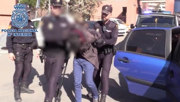 ŞOK: 28 yaşlı oğlan anasını öldürdü, qalıqlarını itə verdi - FOTO\VİDEO