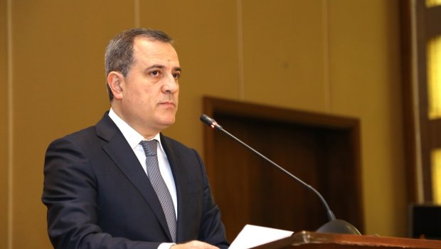 Ceyhun Bayramov iranlı və əfqanıstanlı həmkarları ilə görüşdü