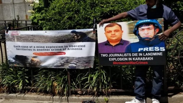 BMT-nin önündə Kəlbəcərdə minaya düşən jurnalistlər yad edildi - FOTO