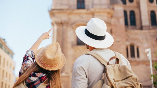 MOSKVA İCAZƏ VERDİ - Bir milyon turist Türkiyəyə getmək üçün növbədə dayanıb