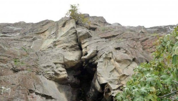 Bakının “Razin dağı”nda GİZLƏDİLMİŞ QIZILLAR - Alpinistlərə ehtiyac var! 