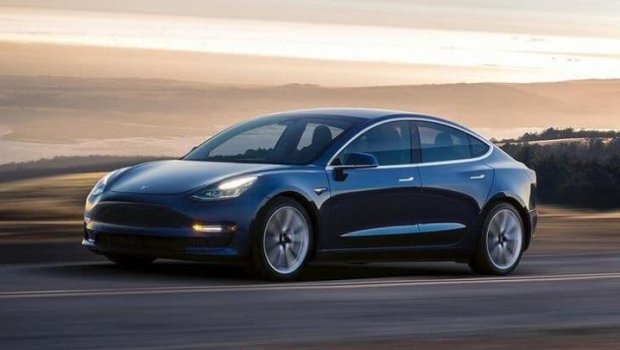 Tesla şirkəti Çindən avtomobillərini geri çağırır 