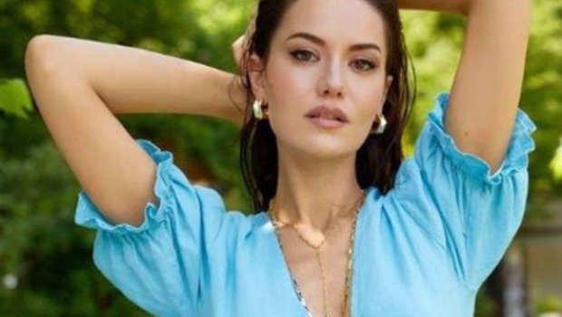 Fahriye Evcen öz markasını yaratdı - FOTO