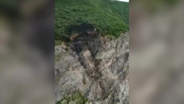 Kamçatkada An-26 təyyarəsinin qəza yerindən ilk GÖRÜNTÜLƏR 