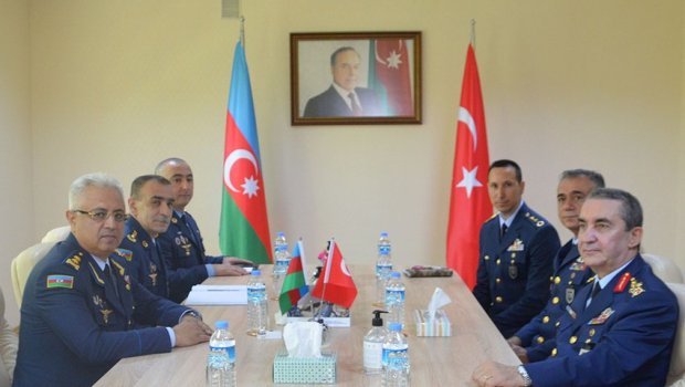 Ramiz Tahirov türk generalı Hasan Küçükakyüzlə görüşdü - VİDEO