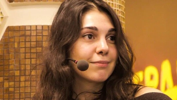 Erməni müxalifətçinin həyat yoldaşının çılpaq görüntüsü - FOTO 18+ 