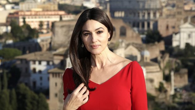 Monika Belluççinin özü kimi gözəl qızı ilə FOTOSESSİYASI