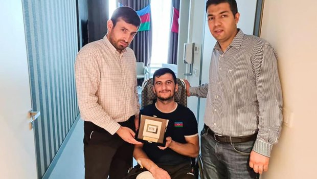 Selçuk Bayraktar Türkiyədə müalicə alan qazilərimizi ziyarət etdi