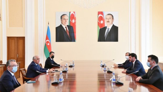 Əli Əsədov Tbilisinin meri ilə görüşdü