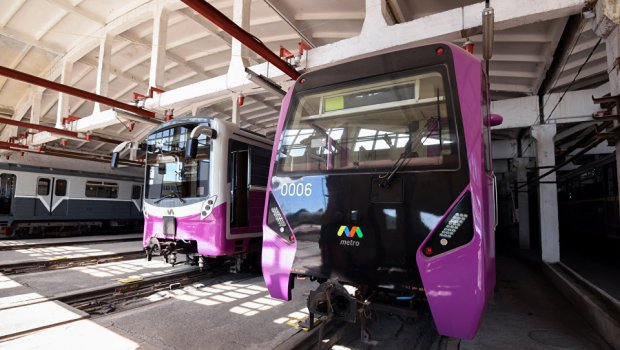 Azərbaycanın Rusiyadan aldığı daha 2 metro qatarı ölkəyə gətirilib