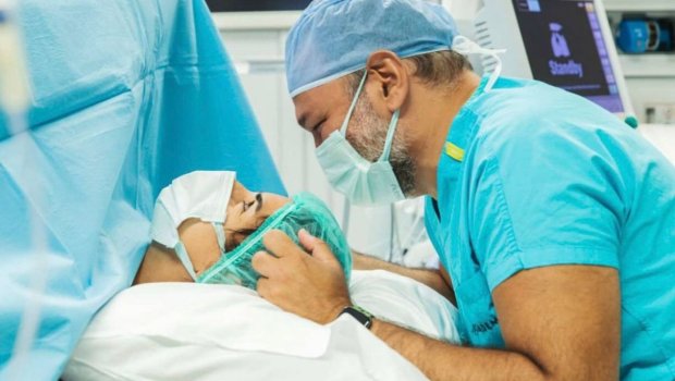 Ali Sunal ikinci dəfə ata oldu - FOTO